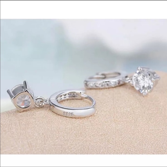 HOOP 925 STERLING SILVER DIAMOND SOLITAIRE EARRINGS, NICE EARRINGS,CUTE EARRINGS - Picture 6 of 7